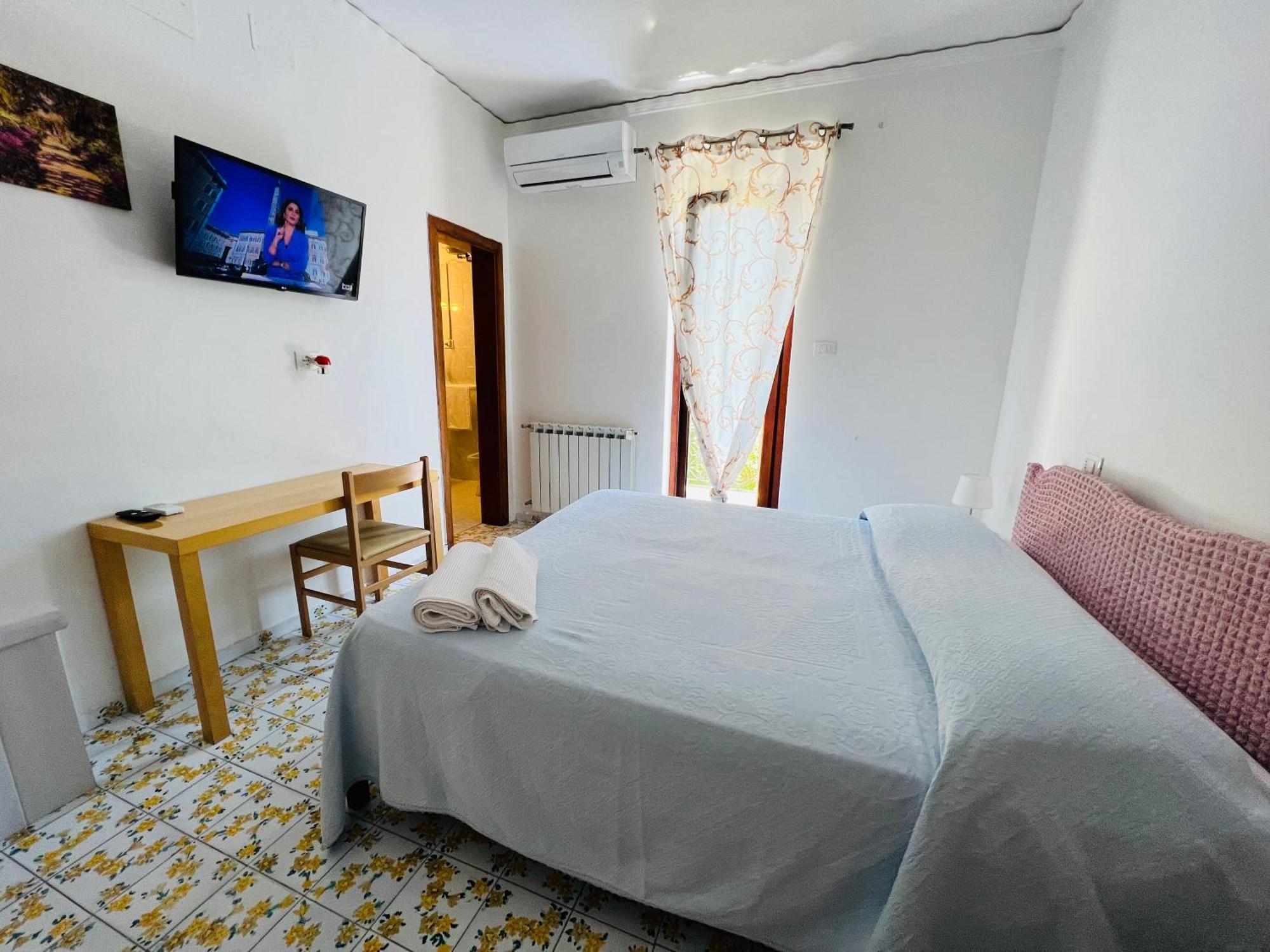 Villa Thomas Bb Conduzione Familiare Forio  Bagian luar foto