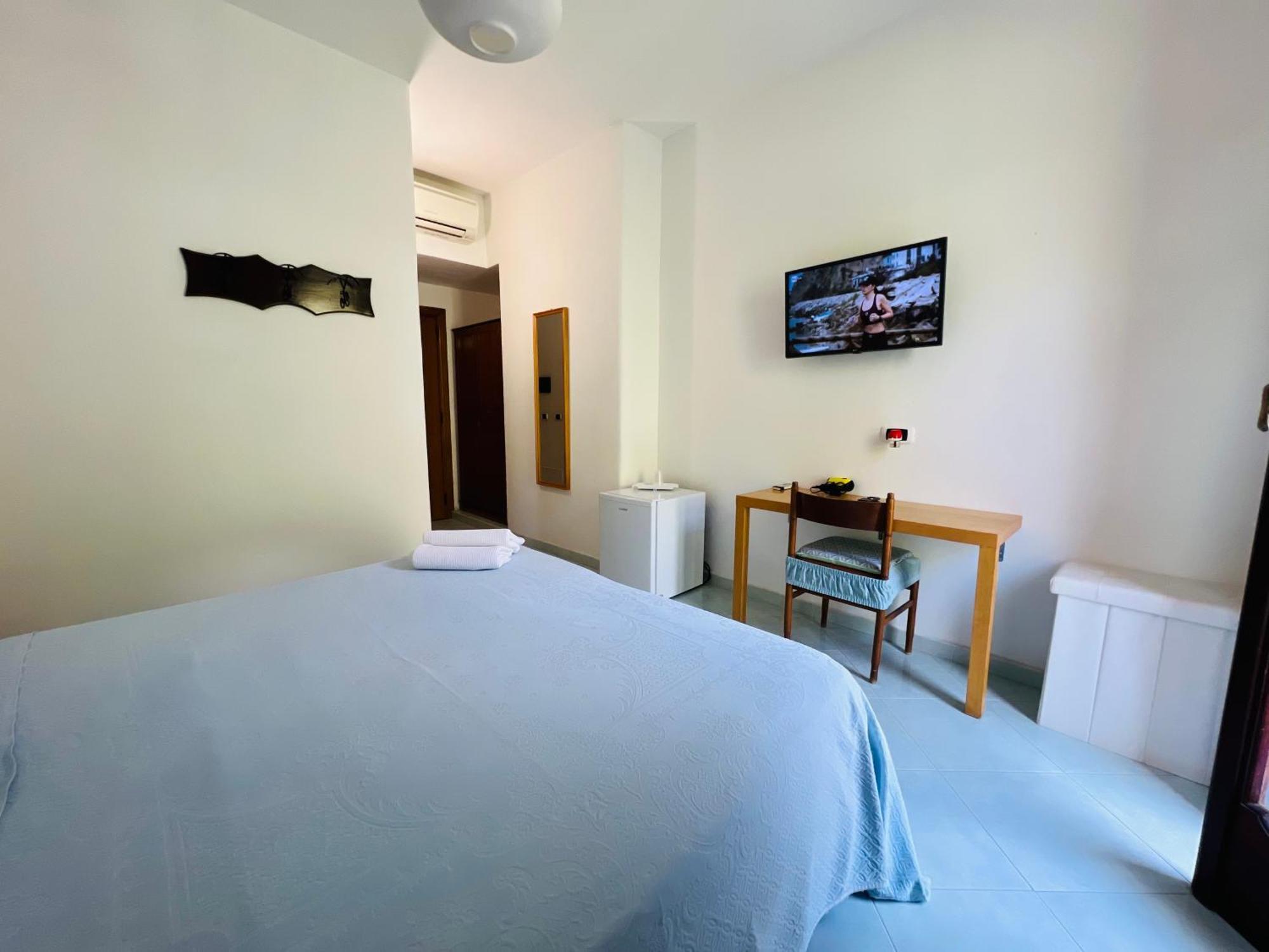 Villa Thomas Bb Conduzione Familiare Forio  Bagian luar foto