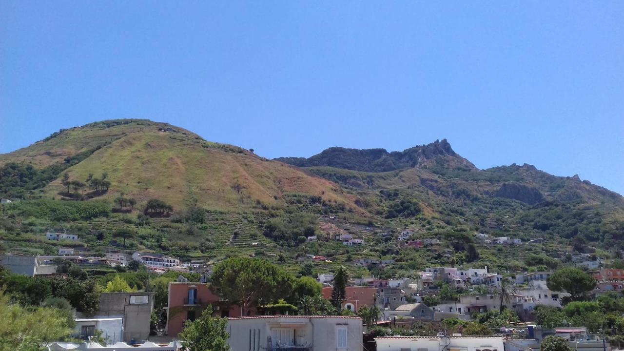 Villa Thomas Bb Conduzione Familiare Forio  Bagian luar foto